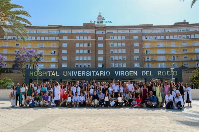 Residentes EIR en el Virgen del Rocío de Sevilla.