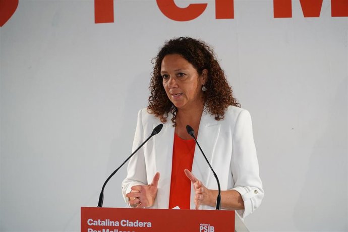 La secretaria general de la Federación Socialista de Mallorca, presidenta del Consell y candidata a la reelección, Catalina Cladera, presenta su programa electoral para el 28M