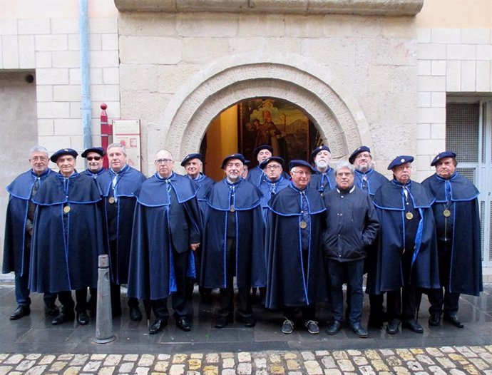 Archivo - Algunos miembros de la Cofradía de San Gregorio