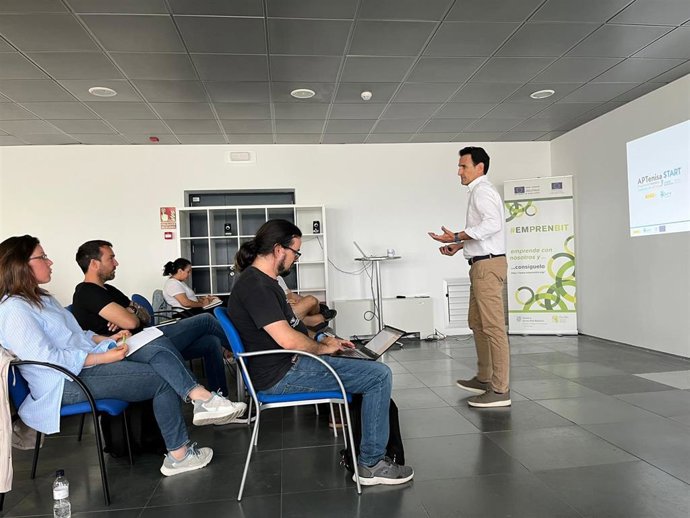 Presentación de la II edición del programa Aptenisa Start.