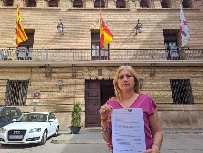 La candidata de VOX a la alcaldía de Barbastro, Ana Barón.