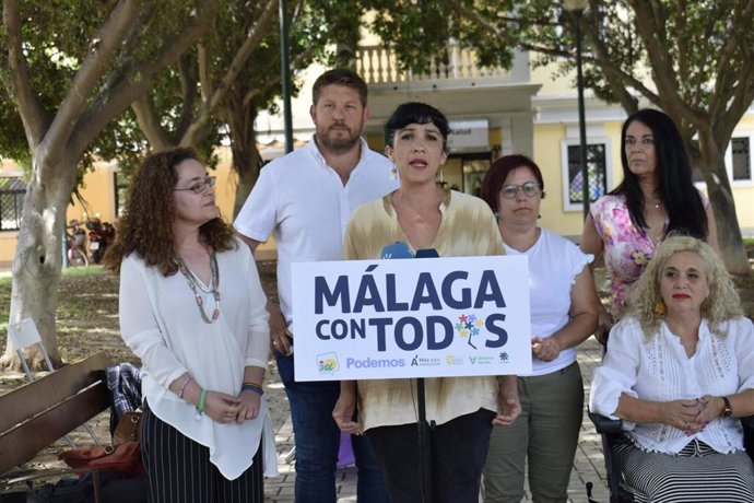 La candidata de Con Málaga a la Alcaldía de Málaga, Toni Morillas, en rueda de prensa