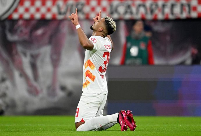 Archivo - El jugador del Leipzig Benjamin Henrichs