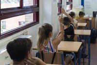 Padres tachan de "muy insuficientes" las medidas de la Junta frente al calor en los colegios: "Son una tomadura de pelo