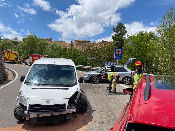 Vehículo accidentado en Utrillas.