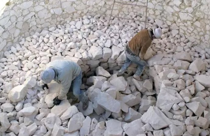Cal de Morón de la Frontera, en Sevilla.