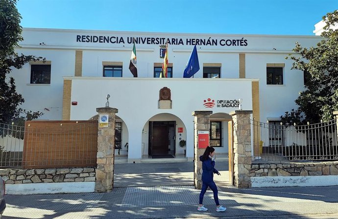 [Badajoz] Nota De Prensa La Residencia Hernán Cortés Oferta 148 Plazas Gratuitas Para El Próximo Curso