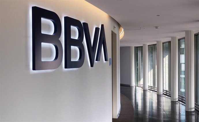 Archivo - Oficina de BBVA en Zurich (Suiza).