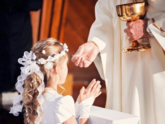 Acierta con el regalo de comunión perfecto con una joya especial que acompañará al pequeño toda su vida