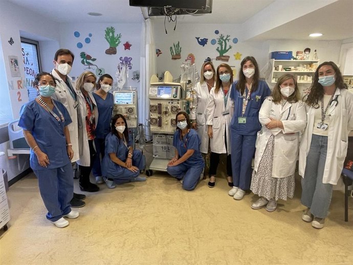 El Hospital Regional de Málaga unifica la plasmaféresis y la hemodiálisis para mejorar la atención de los pacientes pediátricos