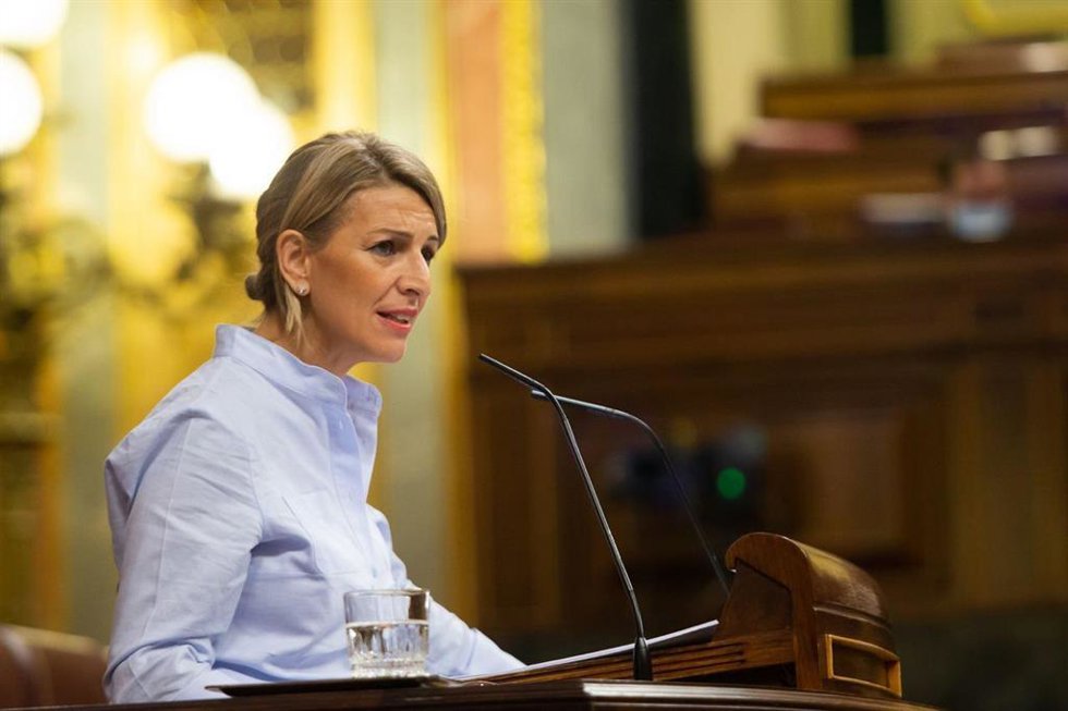 Archivo - La ministra de Trabajo y Economía Social, Yolanda Díaz, en la tribuna del Pleno del Congreso