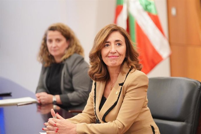 Archivo - La consejera de Gobernanza Pública y Autogobierno, Olatz Garamendi, durante una reunión en la Sede del Gobierno Vasco.