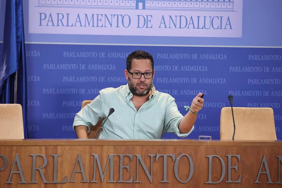 El portavoz del Grupo Mixto-Adelante Andalucía, José Ignacio García, este miércoles en rueda de prensa.