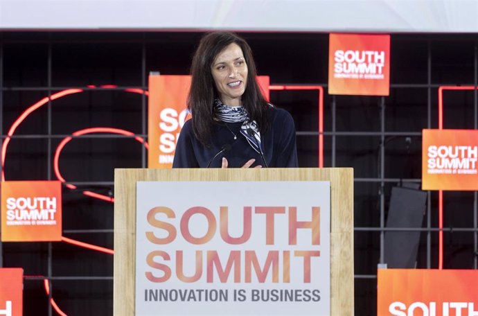 Archivo - La comisaria europea de Innovación, Investigación, Cultura, Educación y Juventud, Mariya Gabriel, interviene durante la primera jornada del South Summit Madrid 2022