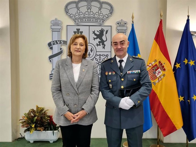 La delegada del Gobierno en Asturias, Delia Losa, y el coronel de la Guadia Civil, Luis Germán Avilés.