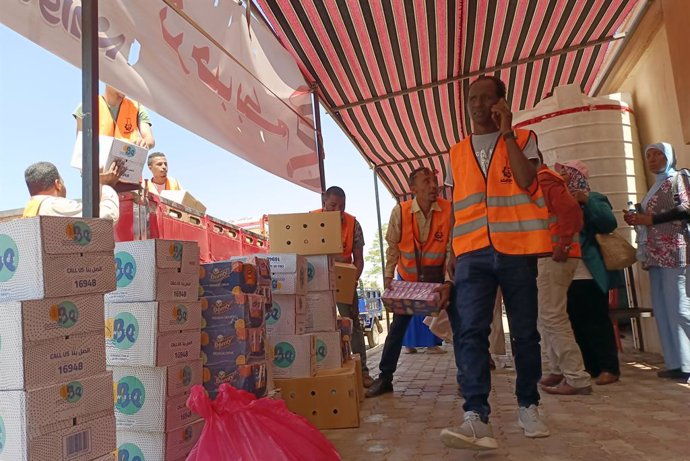 ASWAN, May 3, 2023  -- Staff members prepare supplies for refugees from Sudan, in Aswan, Egypt, May 2, 2023.   As the armed conflict continued between the Sudanese Armed Forces (SAF) and the paramilitary Rapid Support Forces (RSF), Sudan's Health Minist