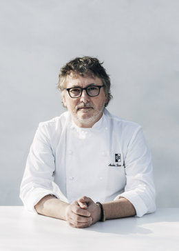 Andoni Luis Aduriz, chef-owner of Mugaritz in San Sebastián, Spain, is the recipient of the Icon Award 2023 from The Worlds 50 Best Restaurants
