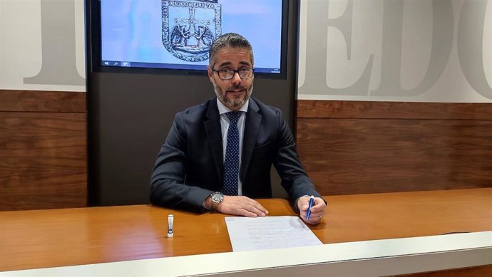El portavoz adjunto del PP en el Ayuntamiento de Oviedo y concejal de Contratación y Servicios Básicos, Gerardo Antuña.