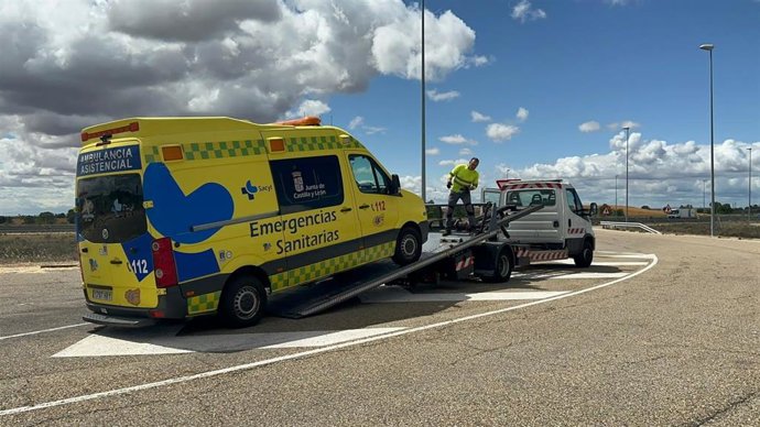 El PSOE denuncia las averías en varias ambulancias en pleno traslado de pacientes.