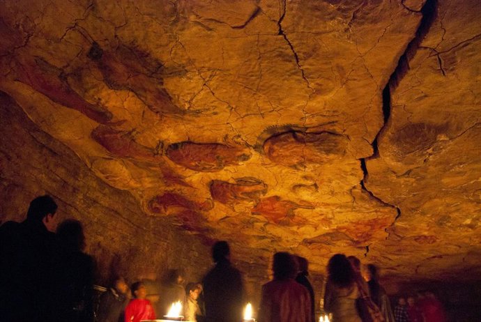 Archivo - La neocueva de Altamira con la luz como la original
