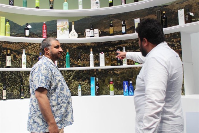 Cooperativas Agro-alimentarias de Andalucía destaca el "éxito del cooperativismo oleícola" en Expoliva 2023