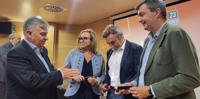La consejera de Presidencia y Relaciones Institucionales del Gobierno de Aragón, Mayte Pérez, en la presentación de la etapa de Teruel de la Vuelta a España