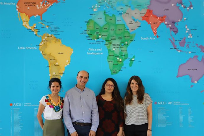 Un proyecto de la Loyola acercará las costas de Andalucía y América con un análisis ecológico, social y cultural.