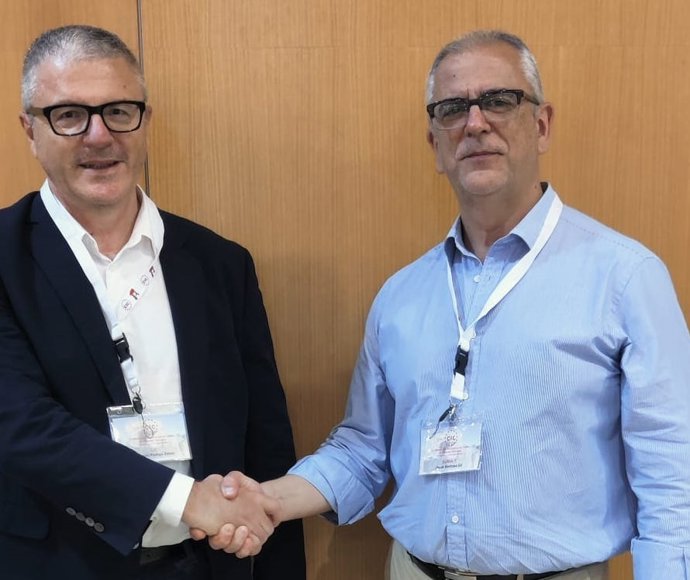 El expresidente de CIC, Gonzalo Postigo, y el nuevo presidente del sindicato, Jesús Barbosa.