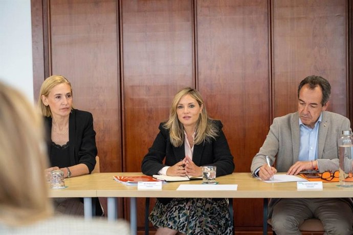 Guasp se compromete a eliminar el ITS y reivindica un modelo turístico  "en positivo".