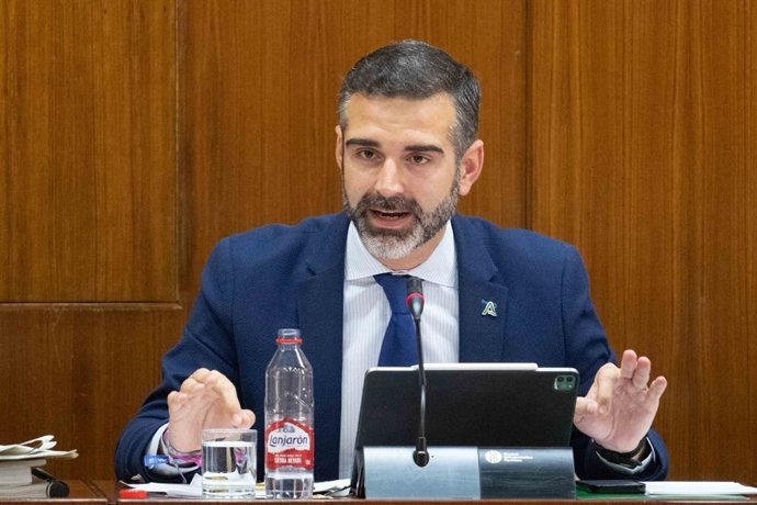 Fernández-Pacheco en respuesta a una pregunta oral