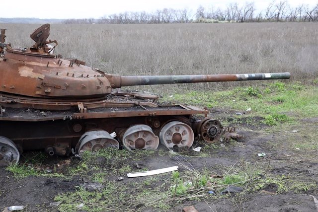 Tanque ruso destruído en Ucrania