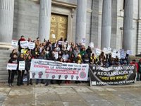 ONG exigen en el Congreso regularizar a 446.000 migrantes: "Es lo más decente que puede hacer un Estado de derecho"