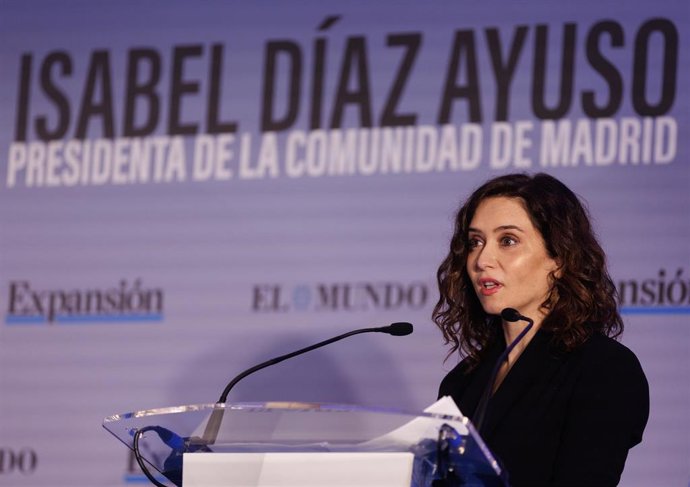 Archivo - La presidenta de la Comunidad de Madrid, Isabel Díaz Ayuso, interviene durante un encuentro informativo organizado por los diarios 'El Mundo' y 'Expansión', en el Hotel The Westin Palace, a 16 de enero de 2023, en Madrid (España). 