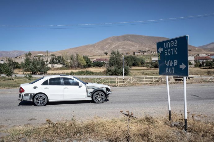Archivo - September 26, 2022, Gegharkunik, Armenia: Armenia / Entrance to the village of Sotk, bombed by the Azeris.
