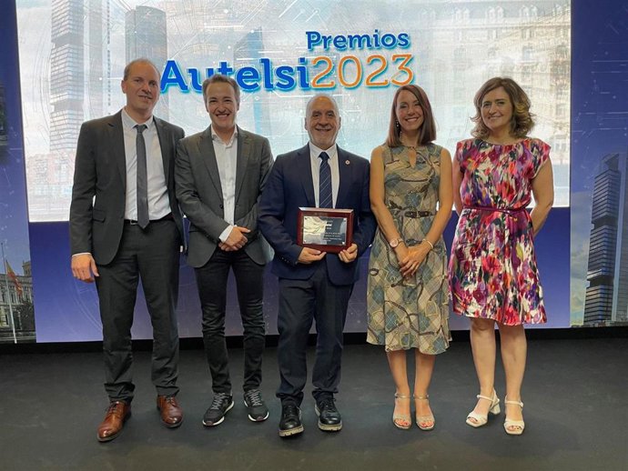 El consejero Cigudosa, junto a la delegación navarra presente en la entrega de premios