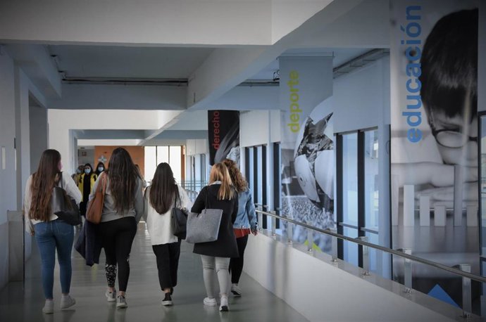 Archivo - Imagen de archivo del Centro de Estudios Universitarios Cardenal Spínola CEU y el Centro de Estudios Profesionales CEU.