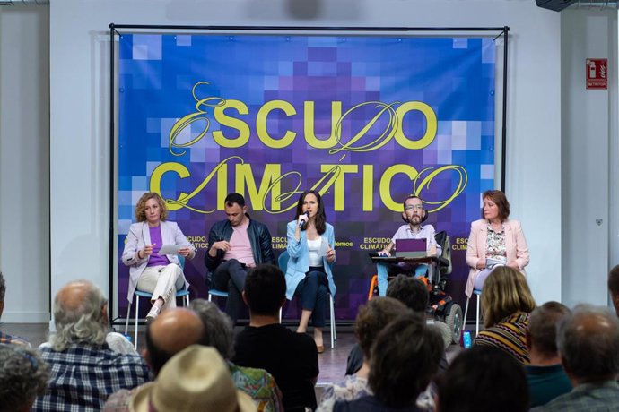 (I-D) La candidata de Podemos a la Alcaldía de Sevilla, Susana Hornillo; el candidato de Madrid, Roberto Sotomayor; la ministra de Derechos Sociales, Ione Belarra; el portavoz de UP en el Congreso, Pablo Echenique y la candidata en Murcia, María Marín.