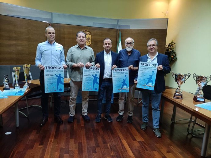 Presentación de los Trofeos Diputación de Cáceres de Fútbol Sala y Baloncesto