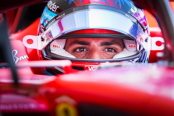 SAINZ Carlos (spa), Scuderia Ferrari SF-23, portrait during the Formula 1 Crypto.com Miami Grand Prix 2023, 5th round of the 2023 Formula One World Championship from May 05 to 07, 2023 on the Miami International Autodrome, in Miami Gardens, Florida, Unite