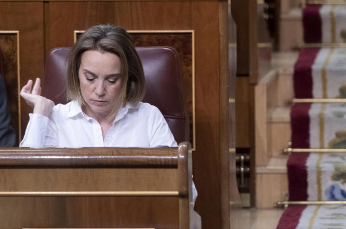 La portavoz del PP en el Congreso, Cuca Gamarra, durante una sesión plenaria, en el Congreso de los Diputados, a 11 de mayo de 2023, en Madrid (España). Este es el último pleno en el Congreso antes de que hoy por la noche comience la campaña electoral d