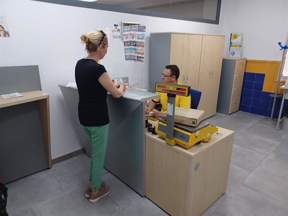 Nueva sede de Correos en Las Navas de la Concepción, en Sevilla.