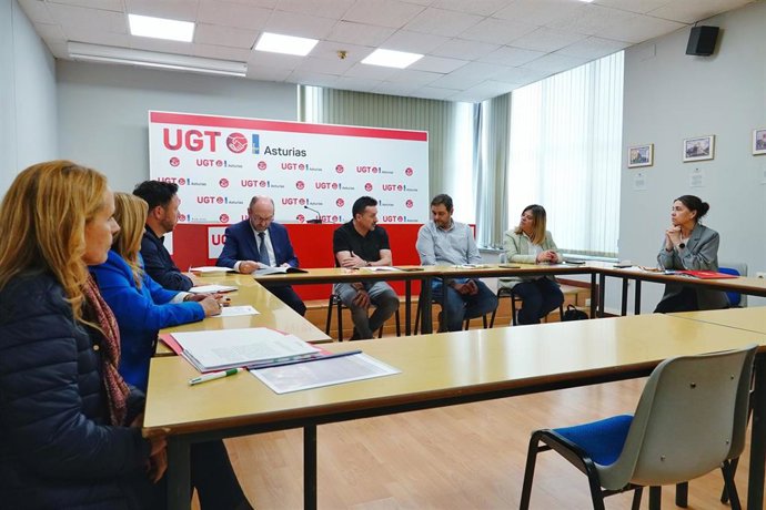Reunión entre FSA-PSOE y UGT.