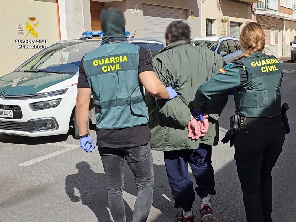 Detención por parte de la Guardia Civil