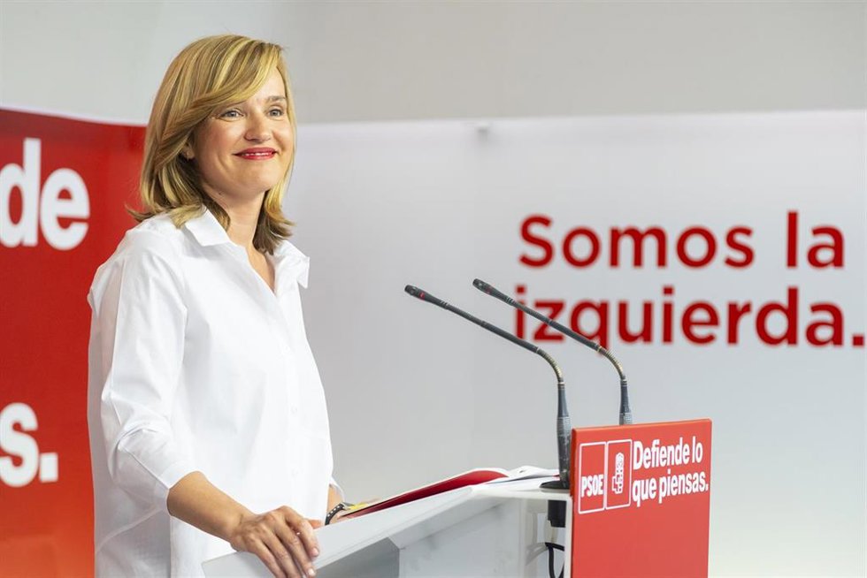 La ministra de Educación y Formación Profesinal y portavoz del PSOE, Pilar Alegría, en una rueda de prensa en Ferraz.