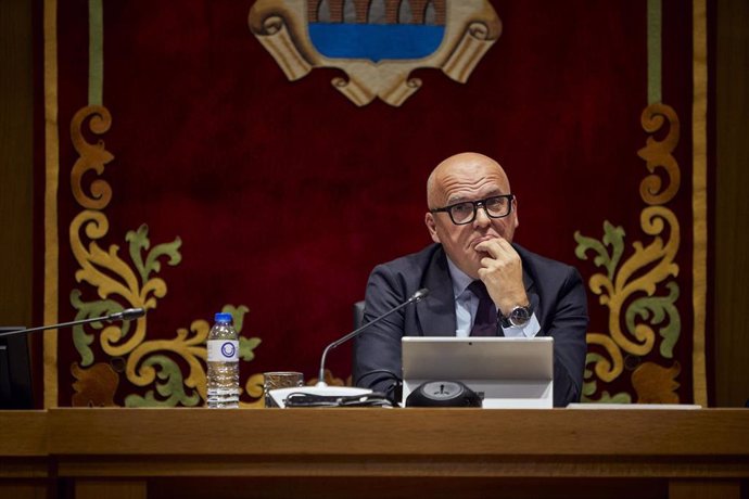 El presidente de la Diputación de Ourense y presidente del PP de Ourense, Manuel Baltar, durante un pleno ordinario de la Diputación de Ourense, a 28 de abril