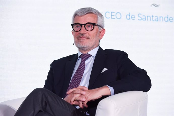 El consejero delegado de Banco Santander en España, Ángel Rivera, durante la celebración de la segunda jornada del IV Foro Internacional Expansión, en el Parador de Alcalá de Henares, a 11 de mayo de 2023, en Alcalá de Henares, Madrid (España). El event