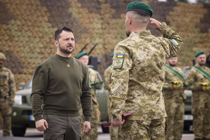 April 30, 2023, Kyiv, Kyiv Oblast, Ukraine: Ukrainian President Volodymyr Zelenskyy, presents state awards to members of the Border Guards with during the Day of the Border Guard professional holiday at the guard headquarters, April 30, 2023 in Kyiv, Uk