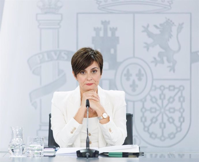 La ministra de Política Territorial y portavoz del Gobierno, Isabel Rodríguez, durante una rueda de prensa posterior a la reunión del Consejo de Ministros, en el Palacio de La Moncloa, a 11 de mayo de 2023, en Madrid (España). Durante el Consejo de Mini