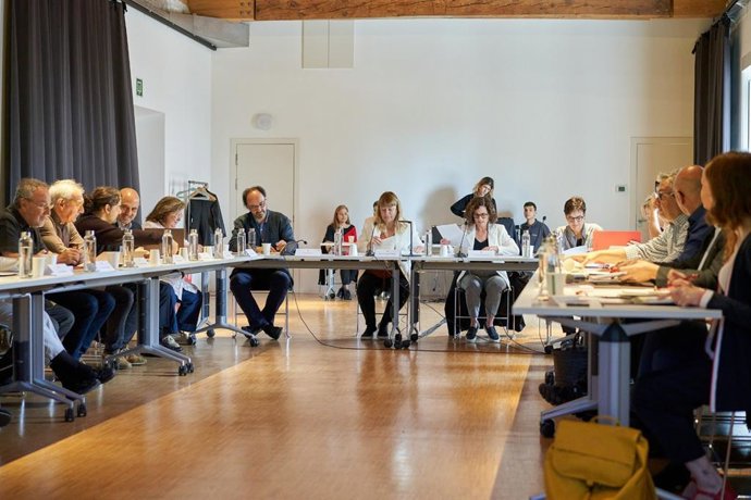 La consellera de Cultura de la Generalitat, Natlia Garriga, preside la Comisión de Impulso del Pla Nacional de Fotografia