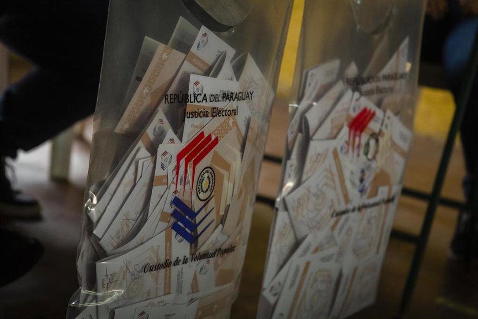 Papeletas de votación de las elecciones de Paraguay